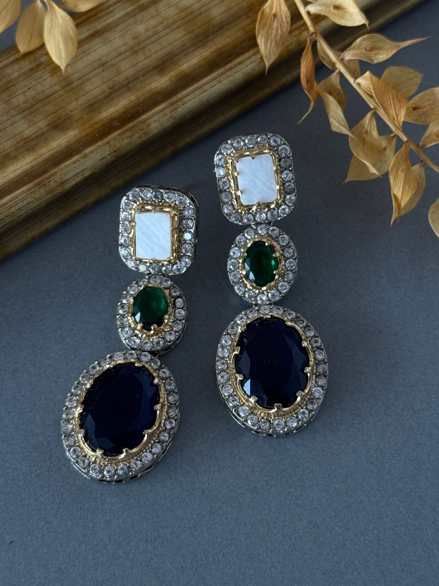 Mehr Long Drop - Emerald Blue