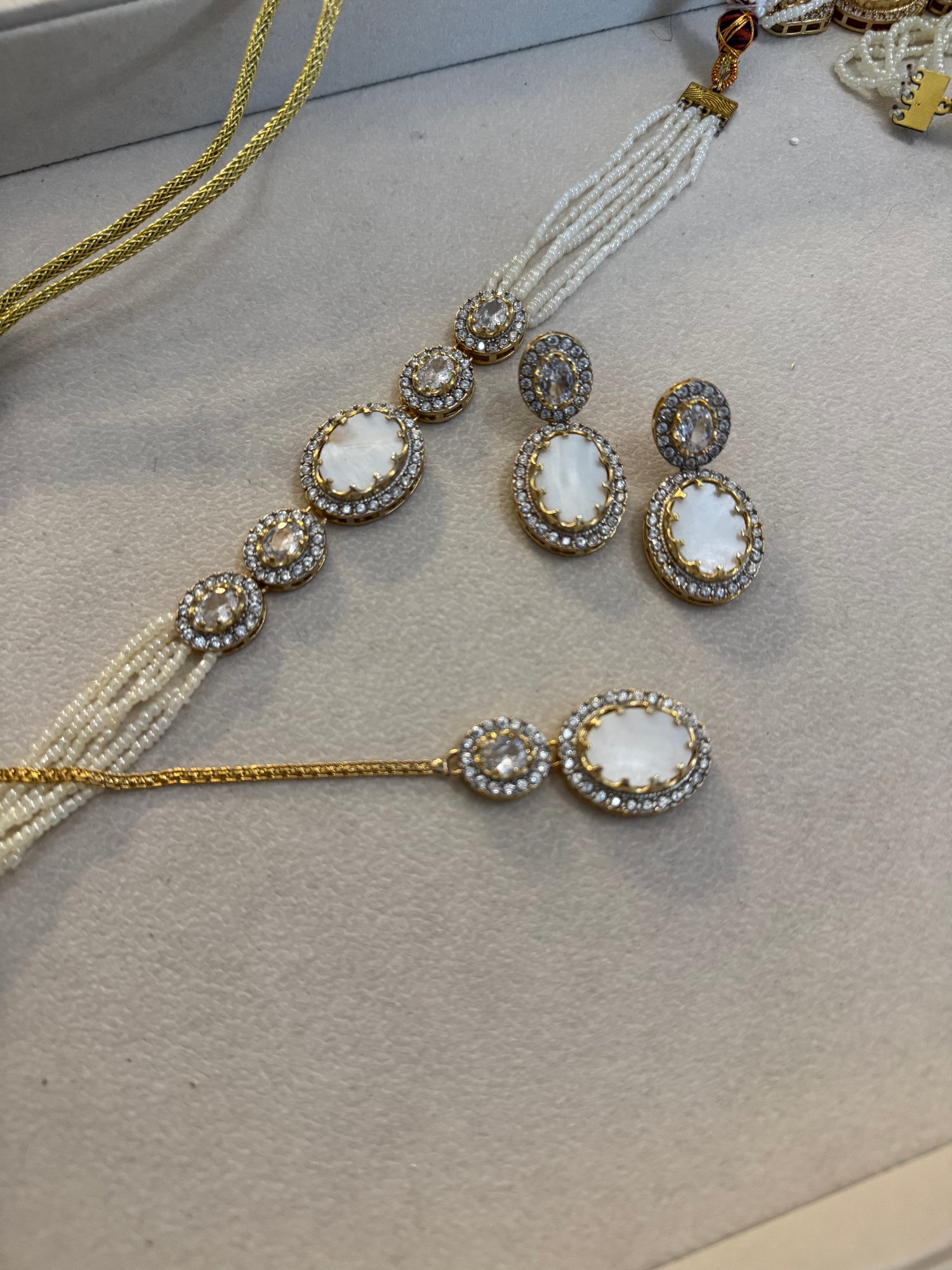 ‘Mehr’ Choker Set - Pearl Zircon