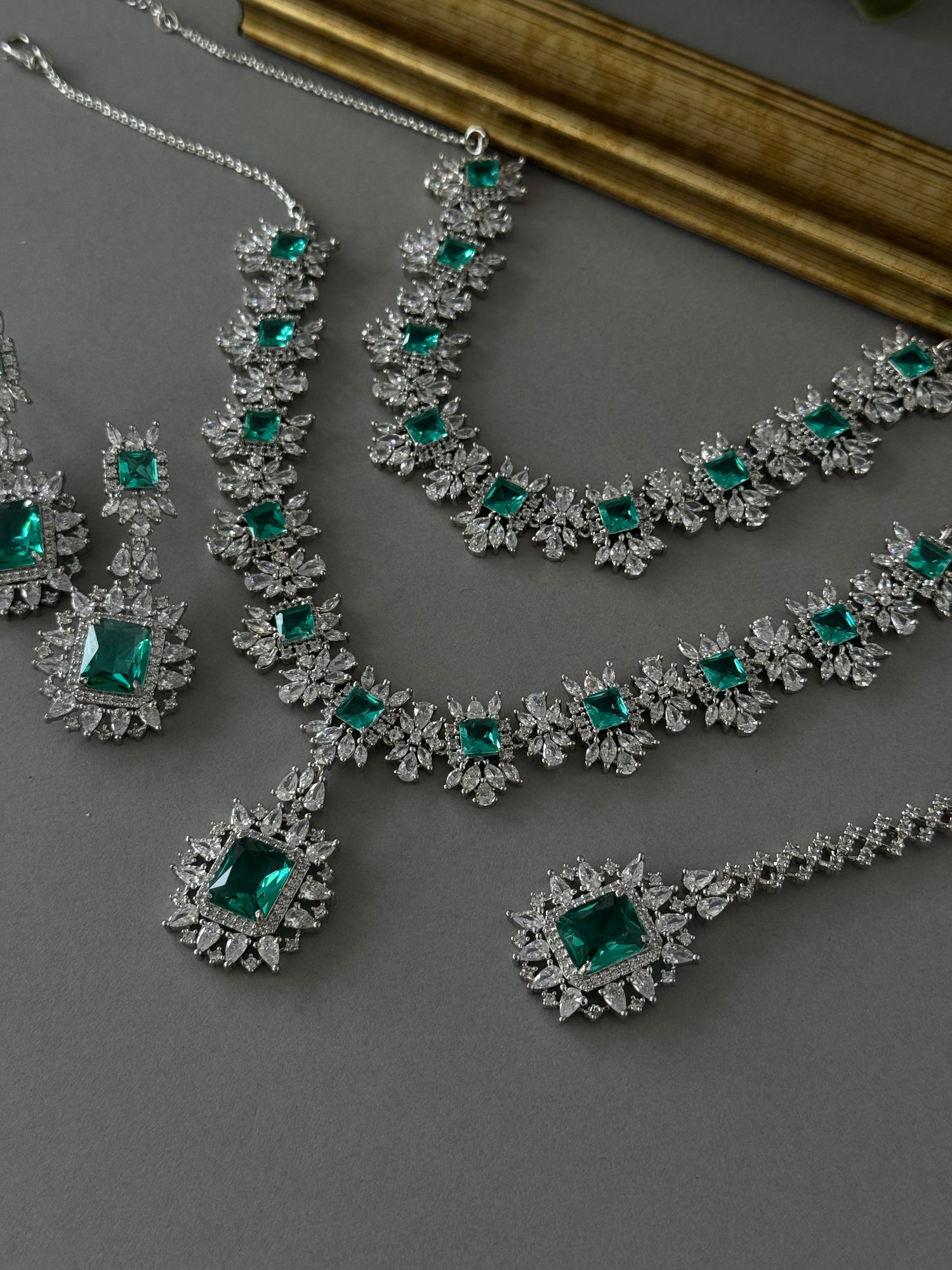 Diamond Look Double Set – Teal