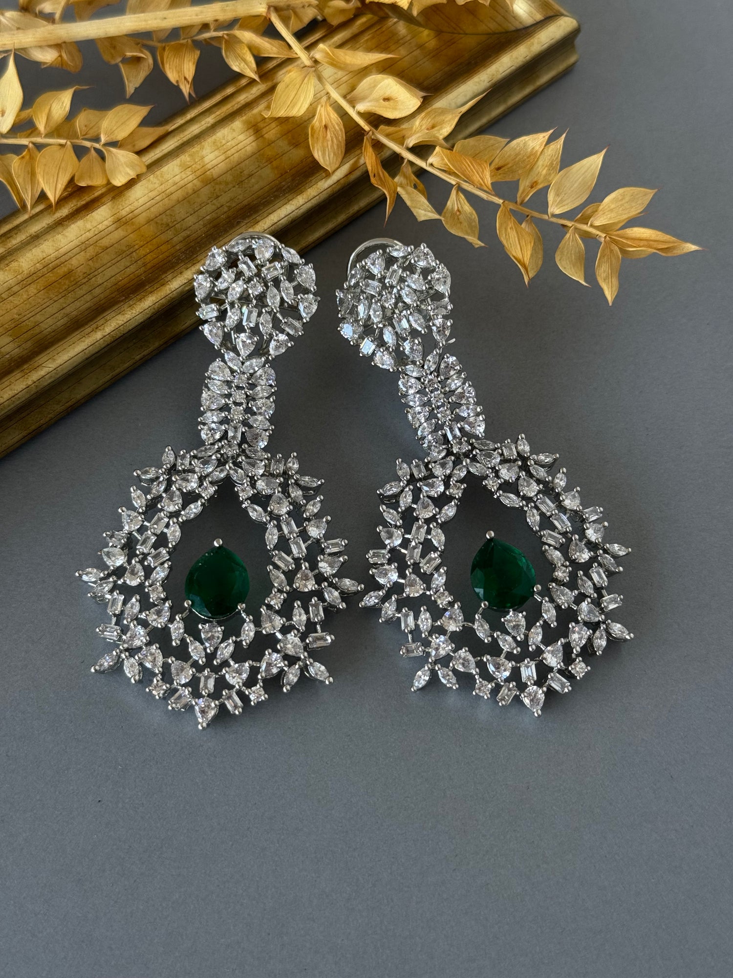 Statement Silver Emerald