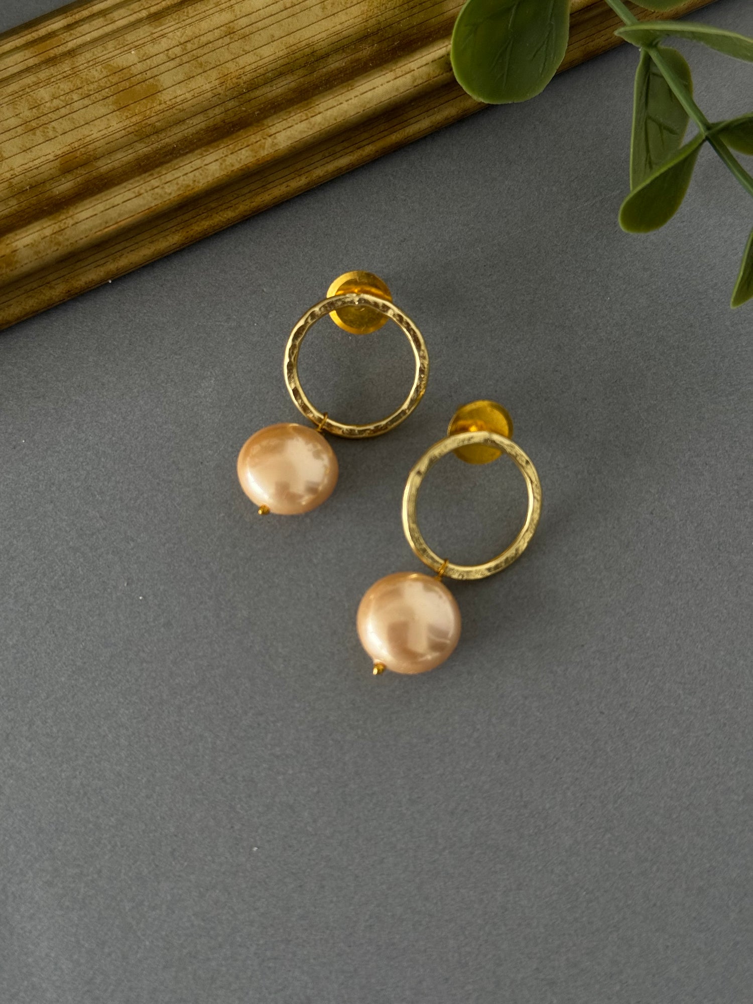 Baroque Pearl Hoop Drop - Peach
