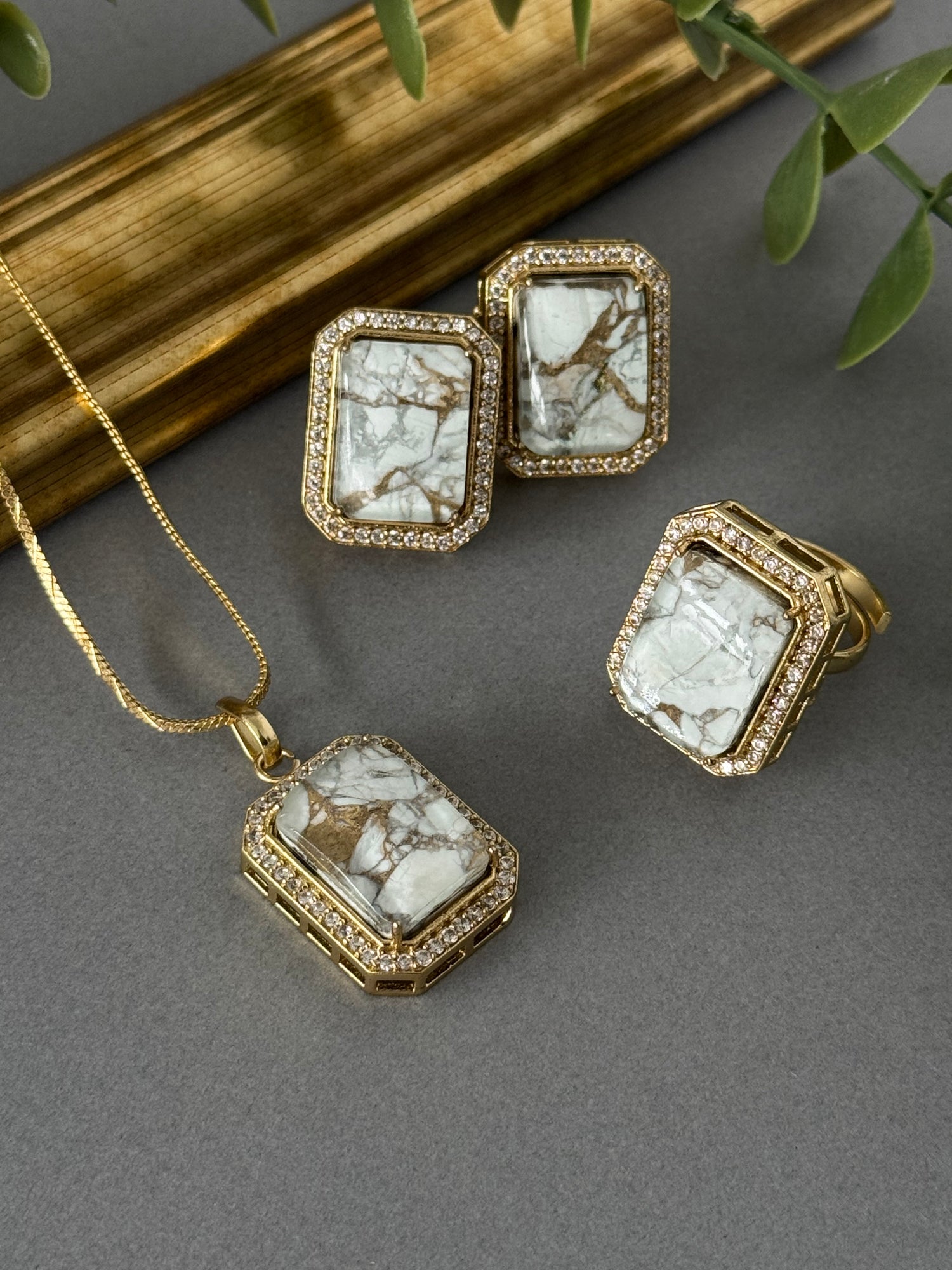 Marble Pendant Set - White