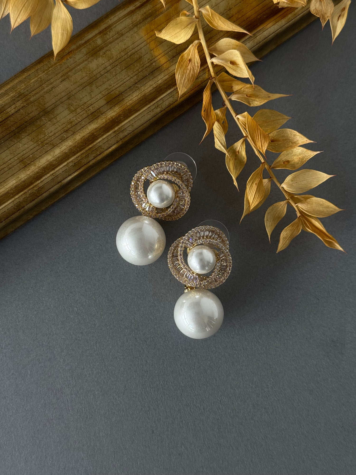 Eid Edit - Pearl Swirls