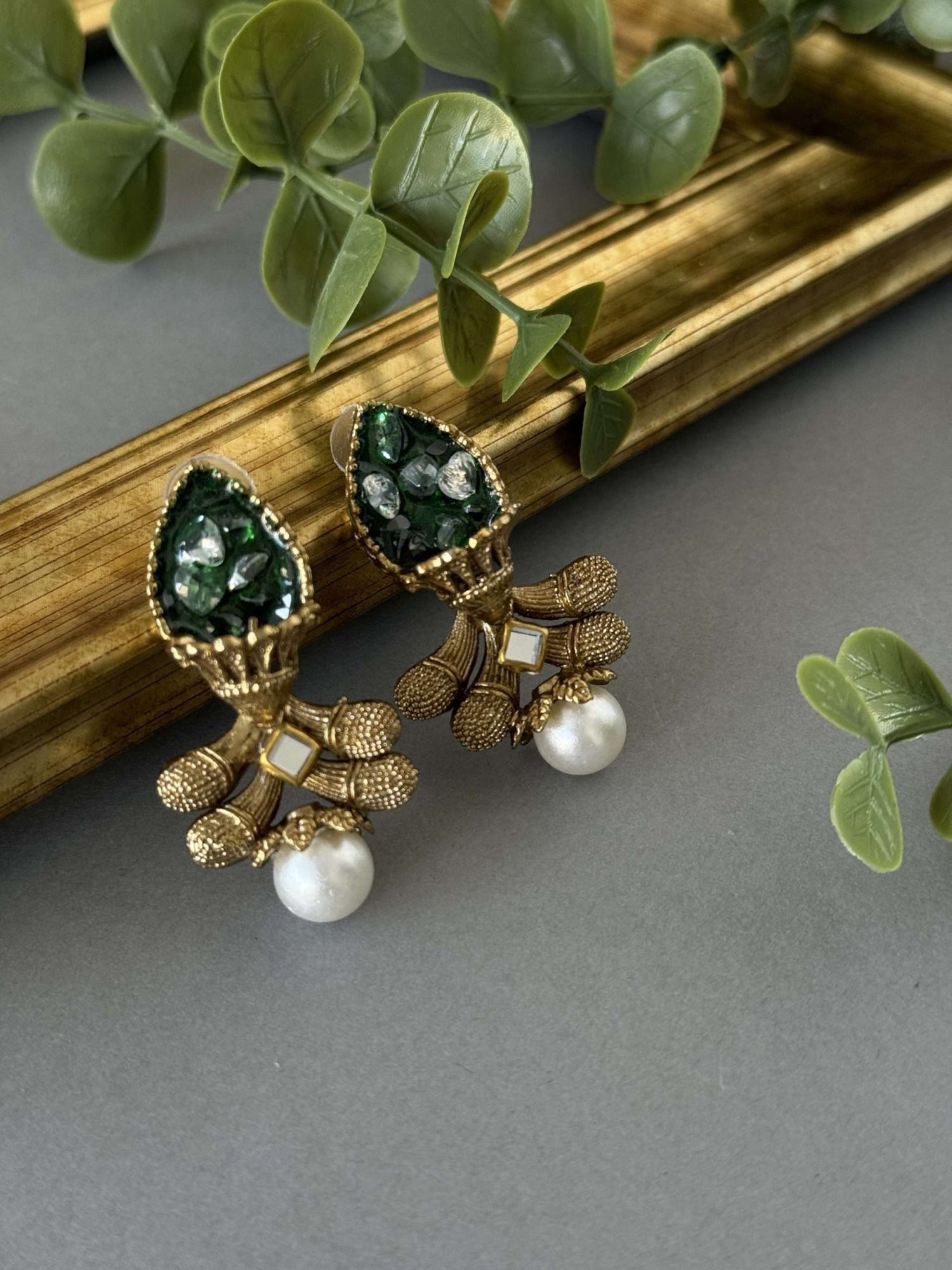 Antique Fusion – Green Fan - nk collection