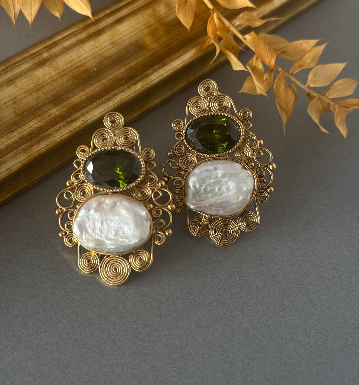 Baroque Swirls - Peridot - nk collection