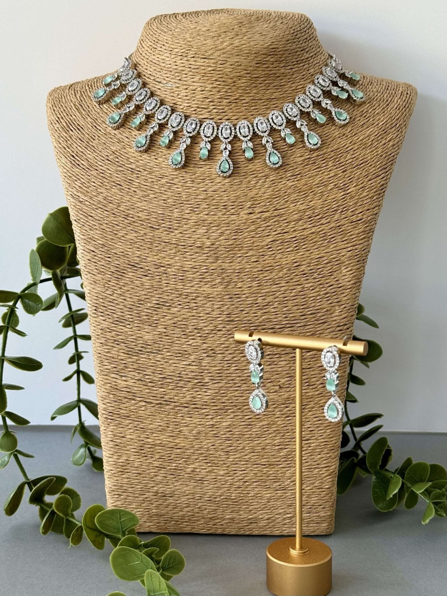 Delicate Mint Necklace Set - nk collection