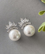 Diamond Crown Pearl – Studs - nk collection