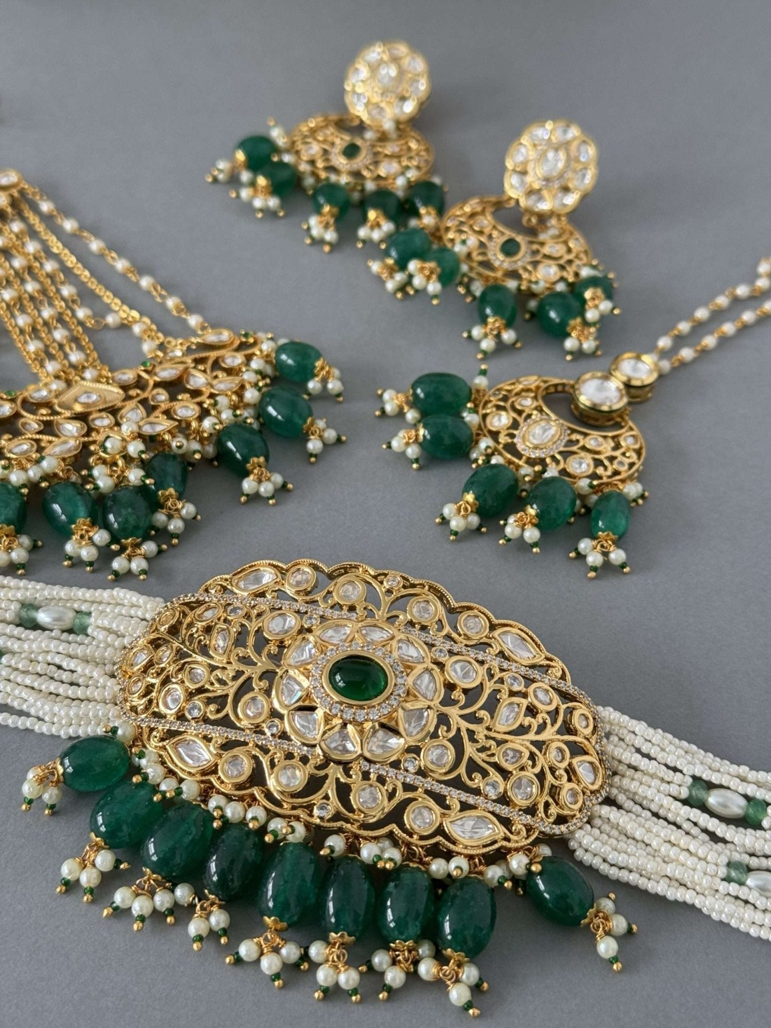 Emerald Choker Set – Av Kundan Look - nk collection