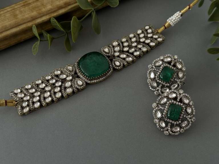 Emerald Doublet Choker Set - nk collection