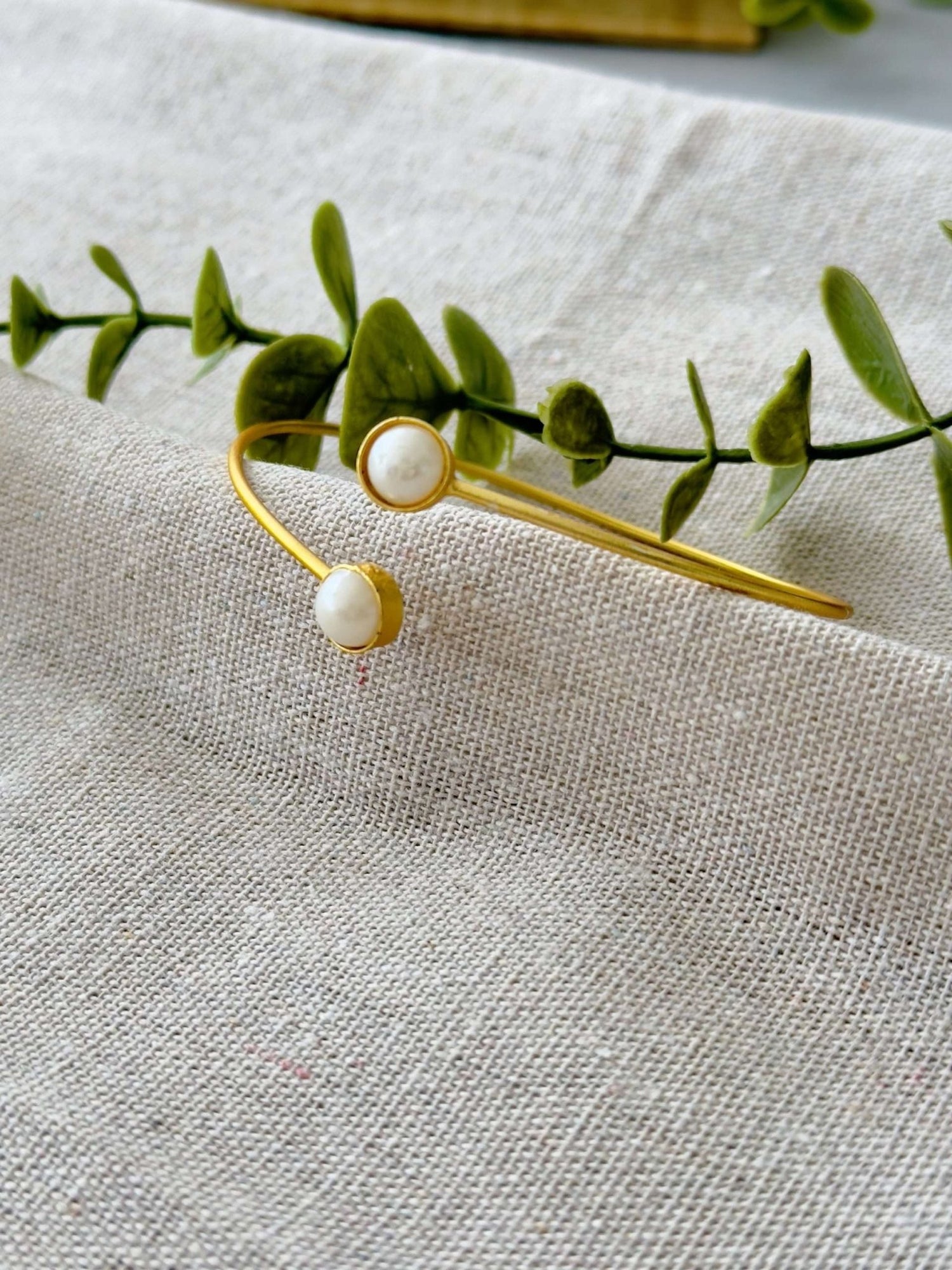 ESK – Baroque Pearl Bangle - nk collection