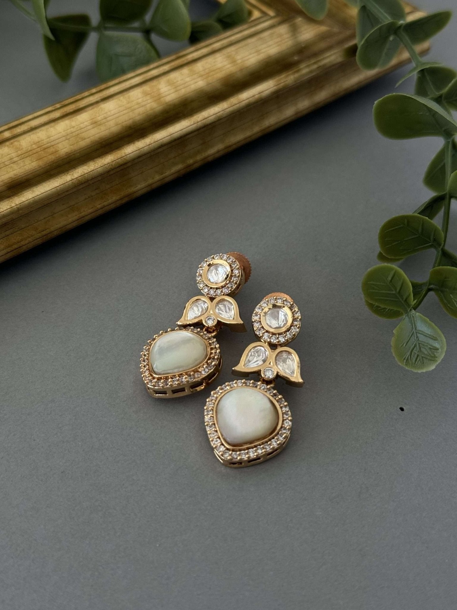 Heart Drop – Opal White - nk collection