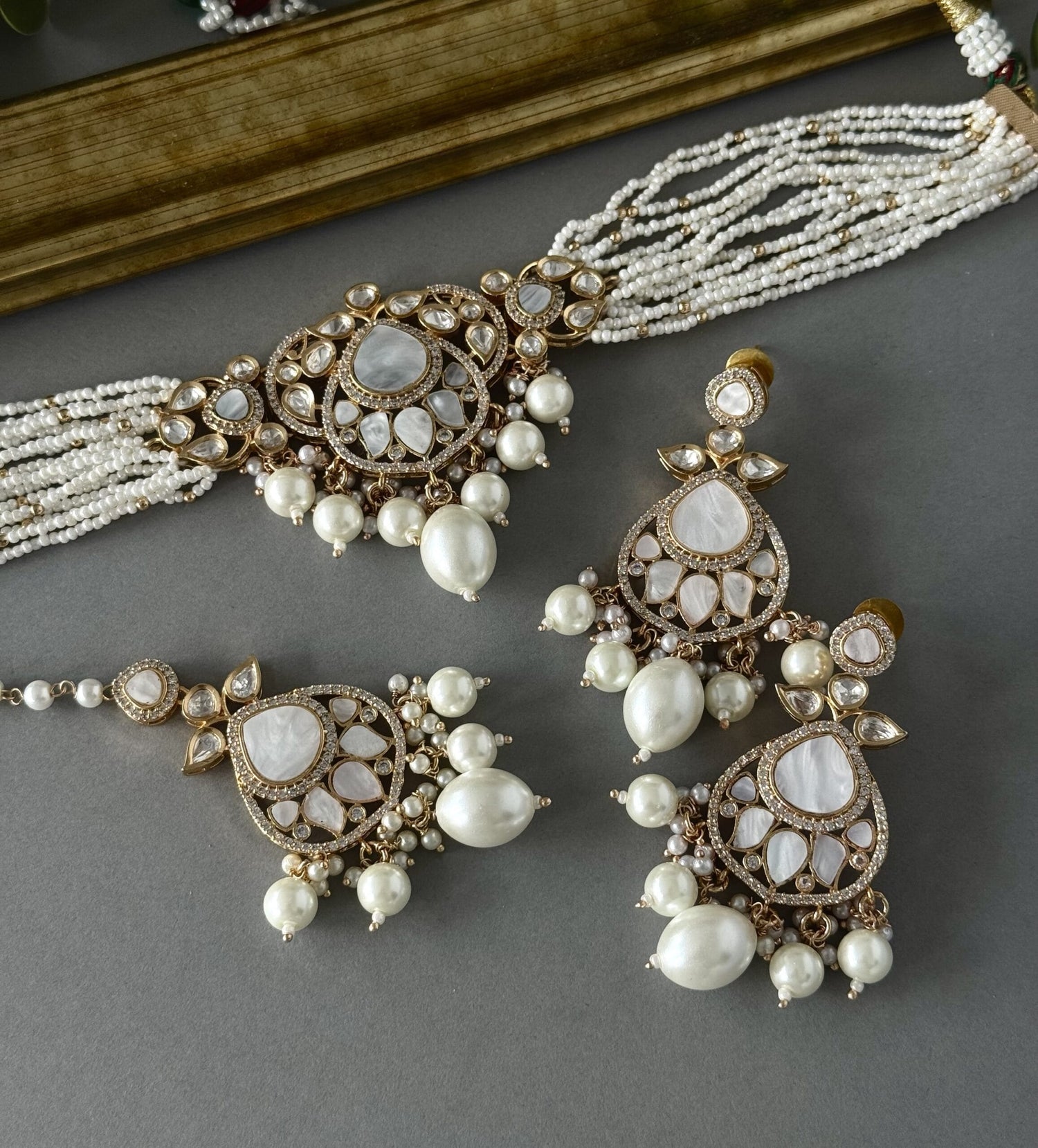Maya – Mother of Pearl Set