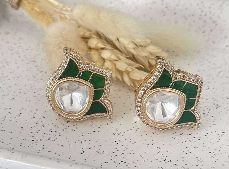 Emerald Lily Tops