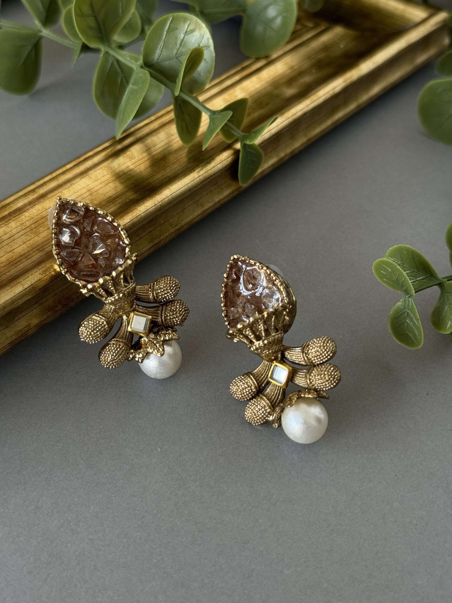 Antique Fusion – Champagne Fan