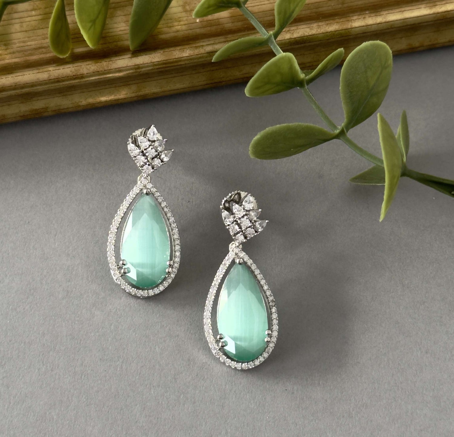 Small Tear Drop -Mint
