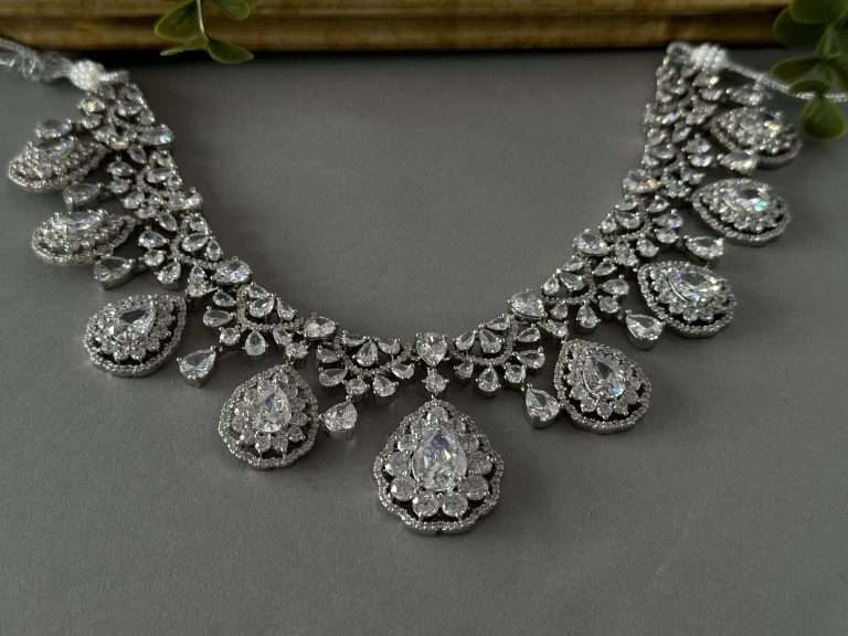 Neve Necklace Set – Silver