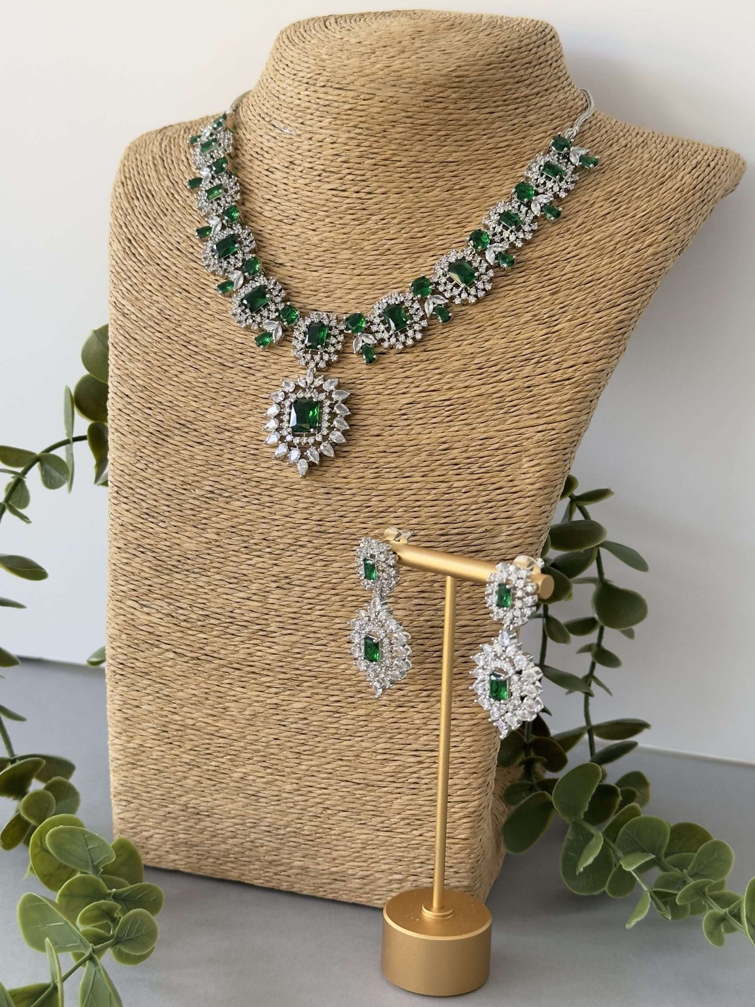 Sq Drop Necklace – Emerald