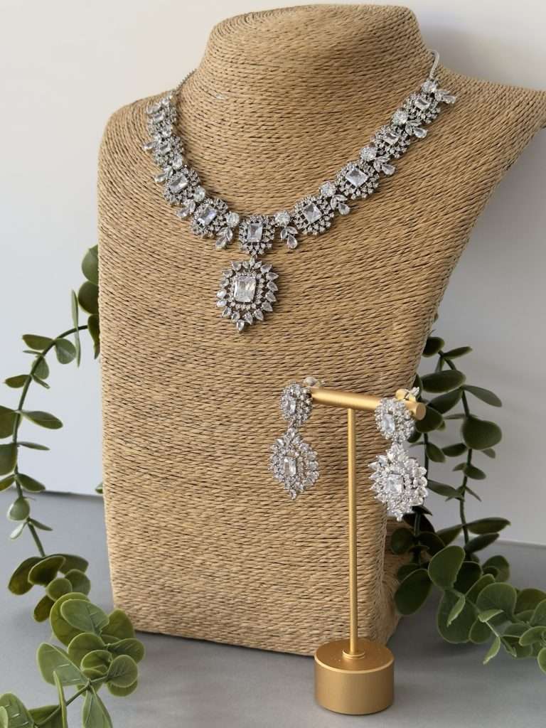 Sq Drop Necklace – Silver
