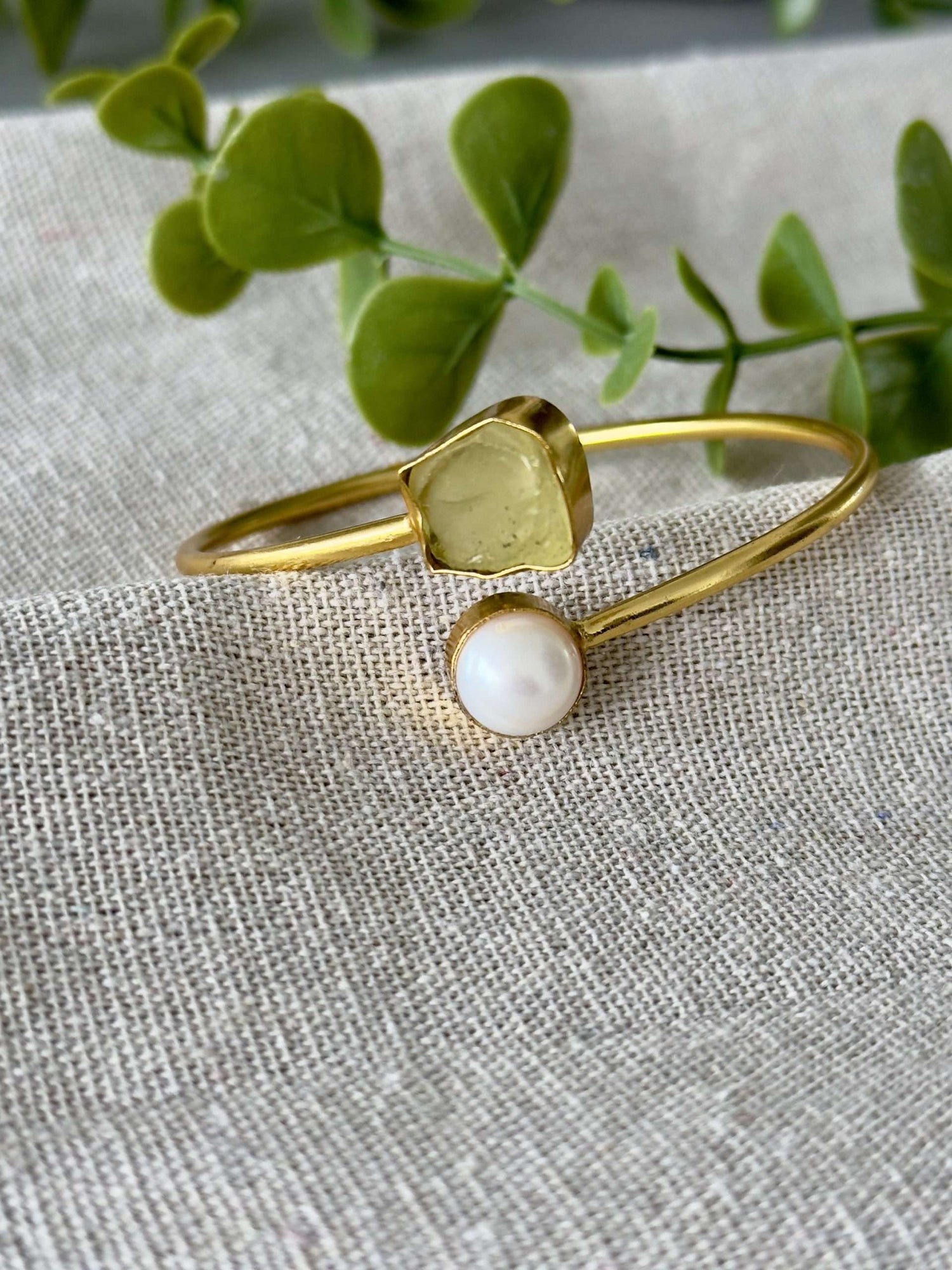 ESK – Twist Gem Bangle