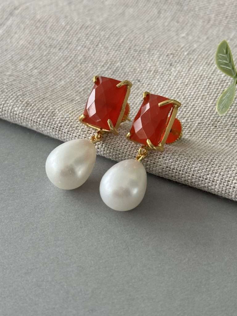 Sq Pearl Drop – Red