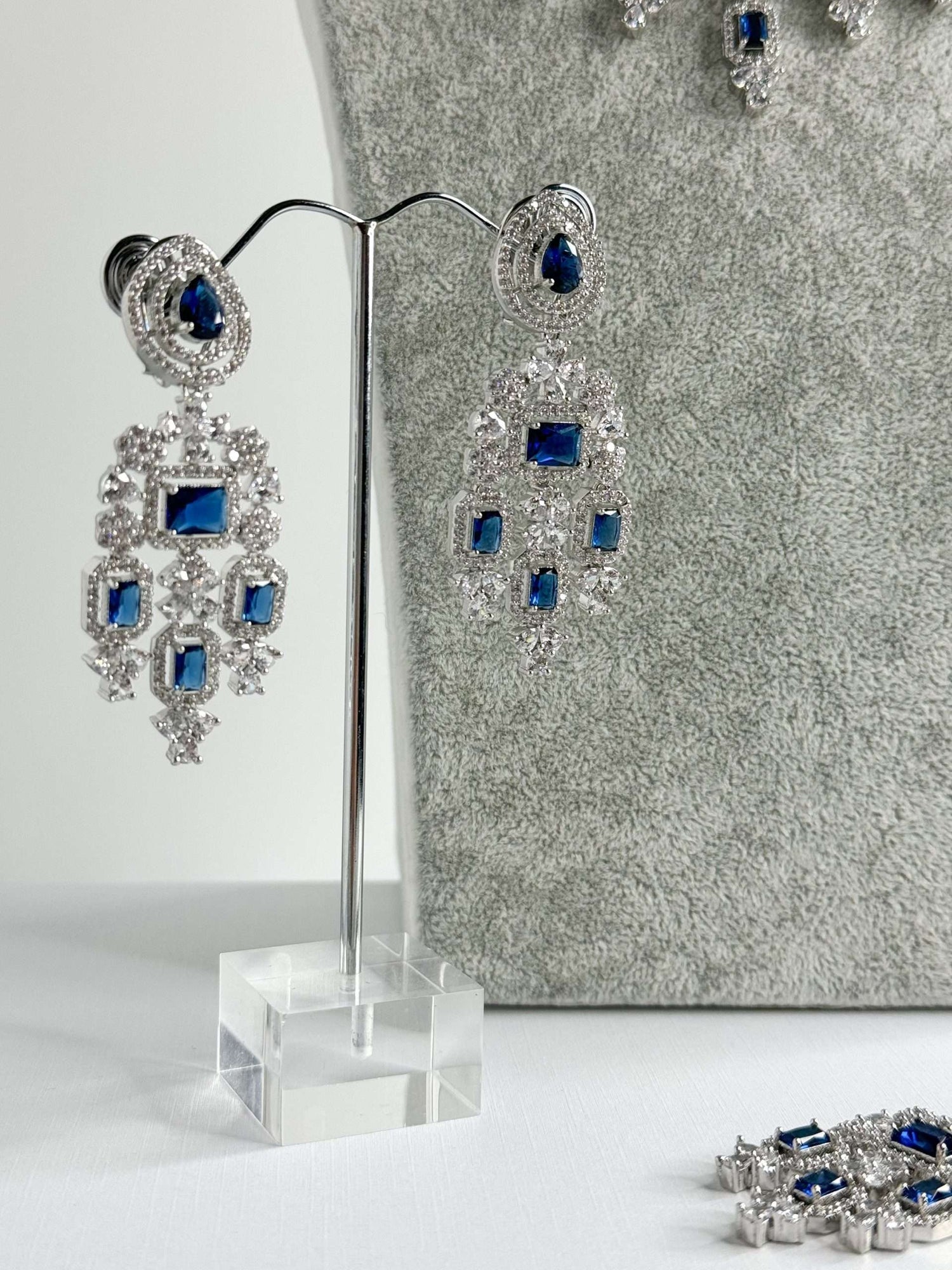 Diamond Drop – Sapphire