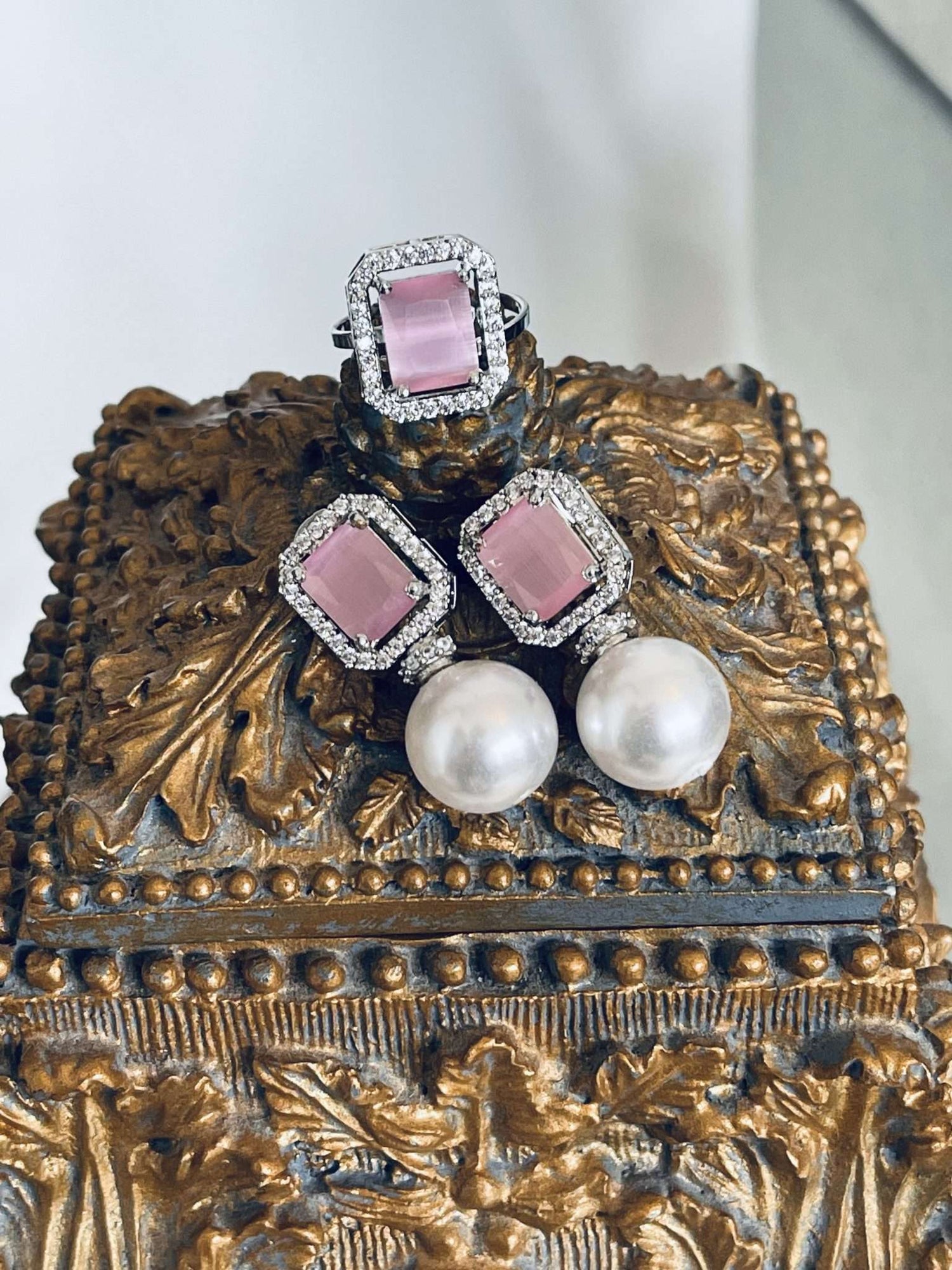 Silver Sq Pearl Drop Stud – Pink