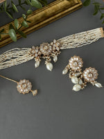 Mother of Pearl Flower Choker - nk collection