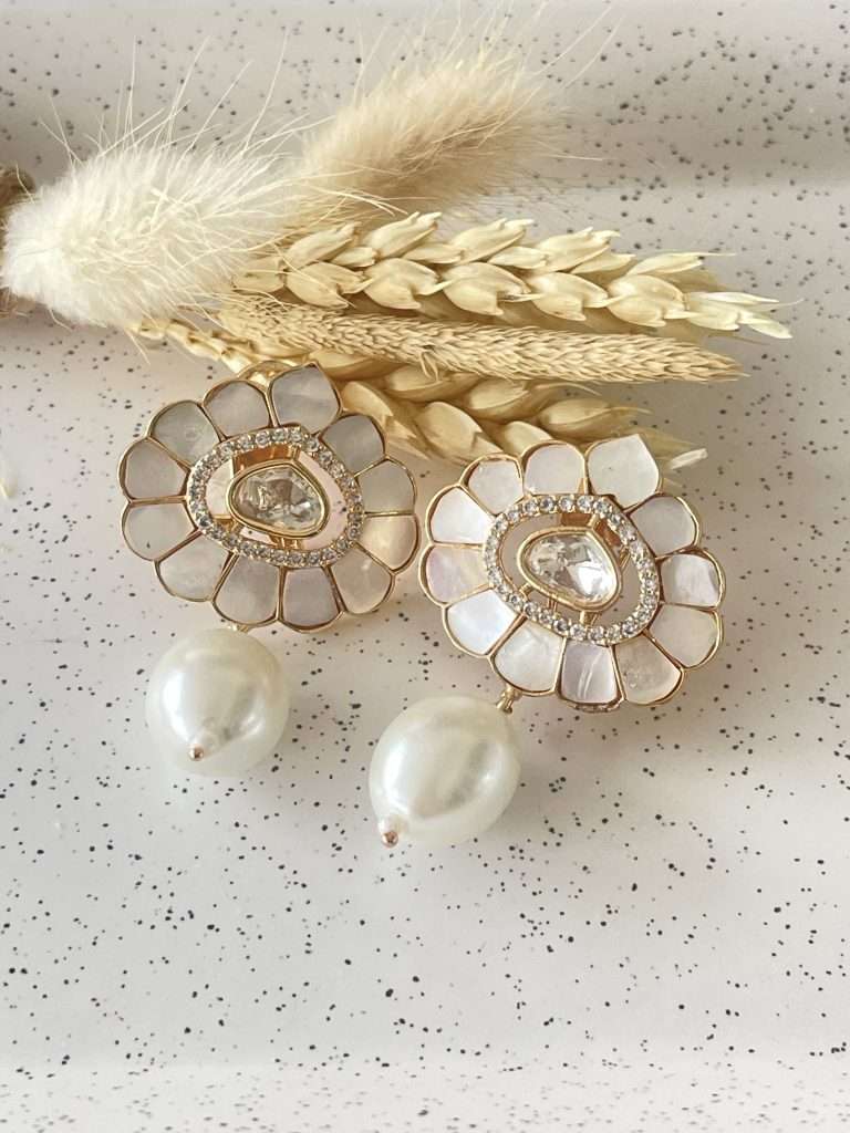 Mother of Pearl Pais – Pearl Tops - nk collection