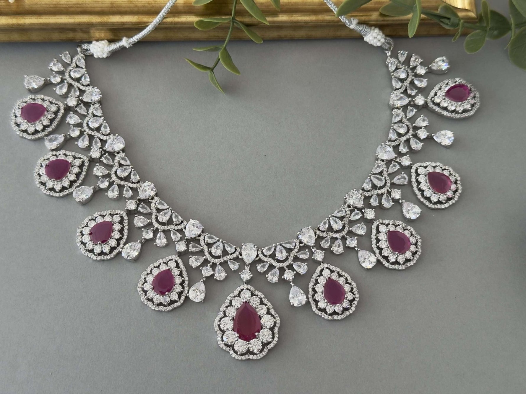 Neve Diamond Set – Ruby - nk collection