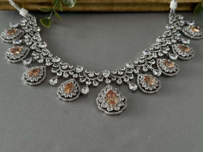 Neve Necklace Set – Champagne - nk collection