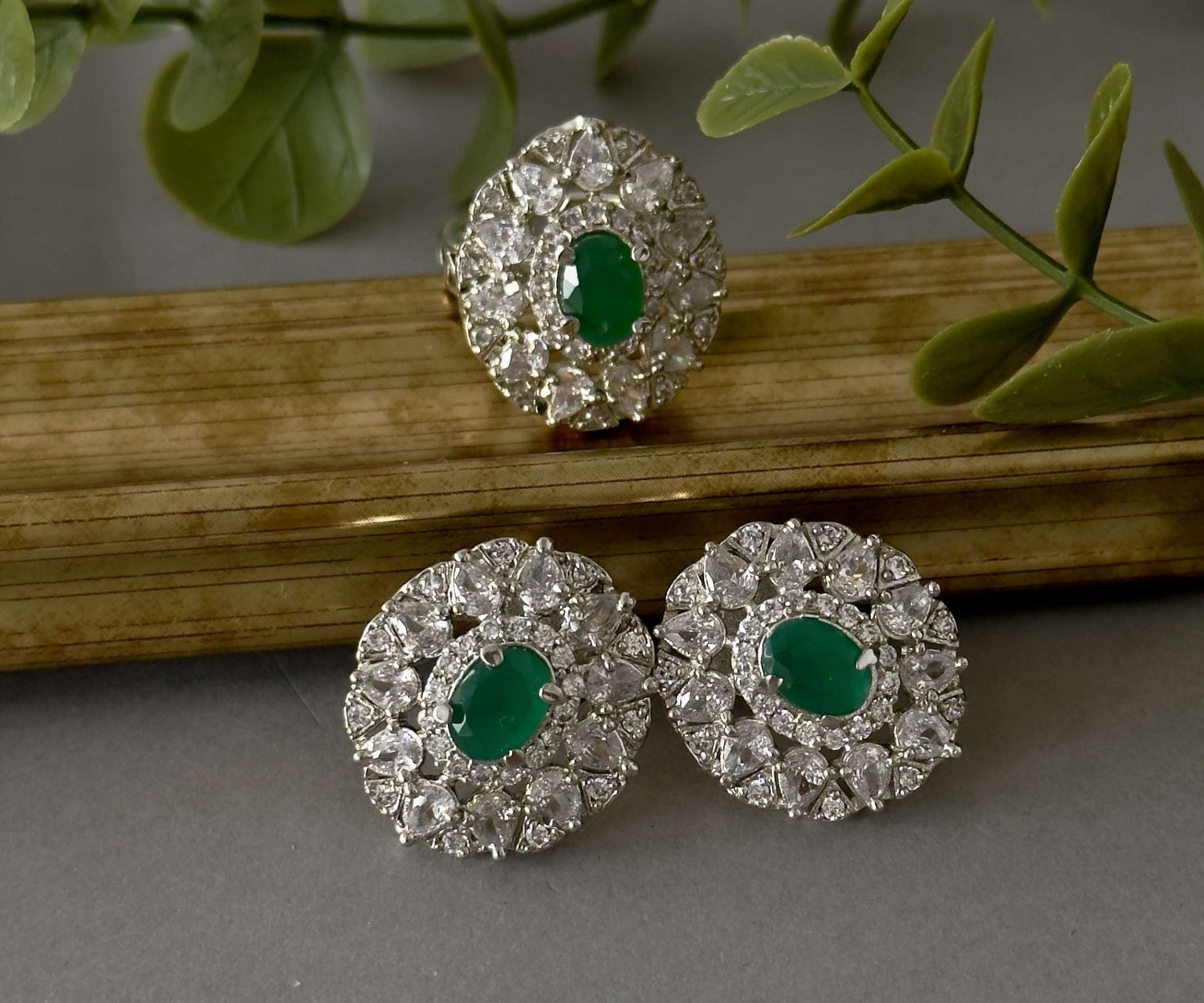 Oval Silver Stud Set – Green Onyx - nk collection