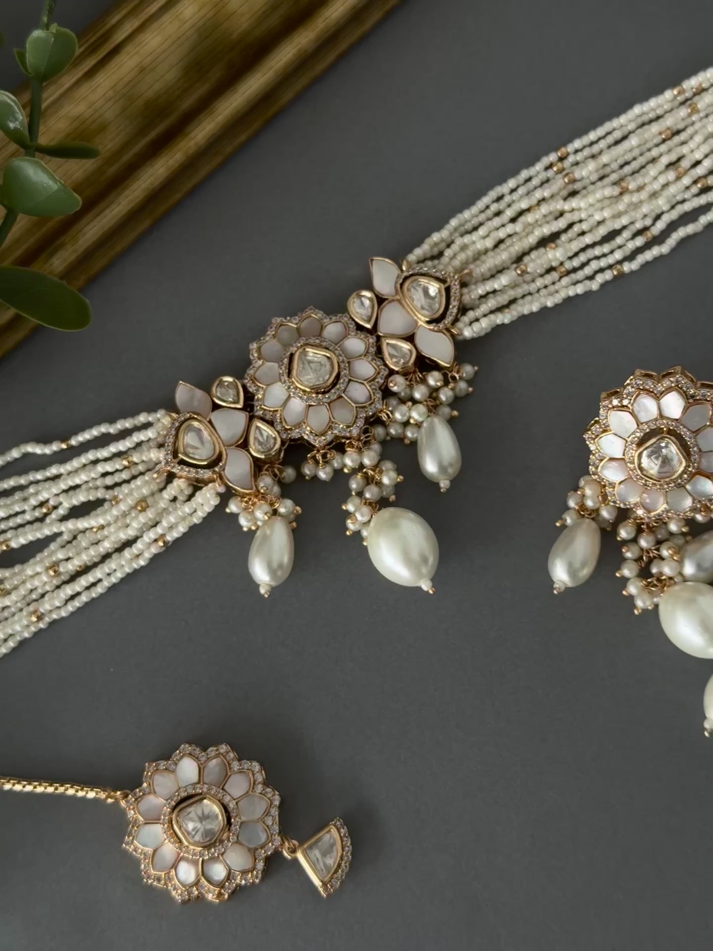 Mother of Pearl Flower Choker