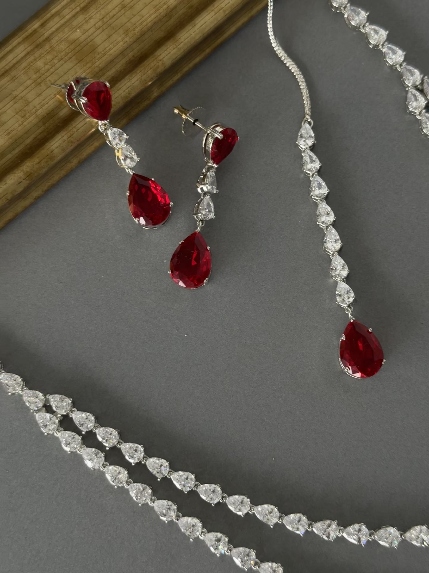 Double Drop Diamond Set