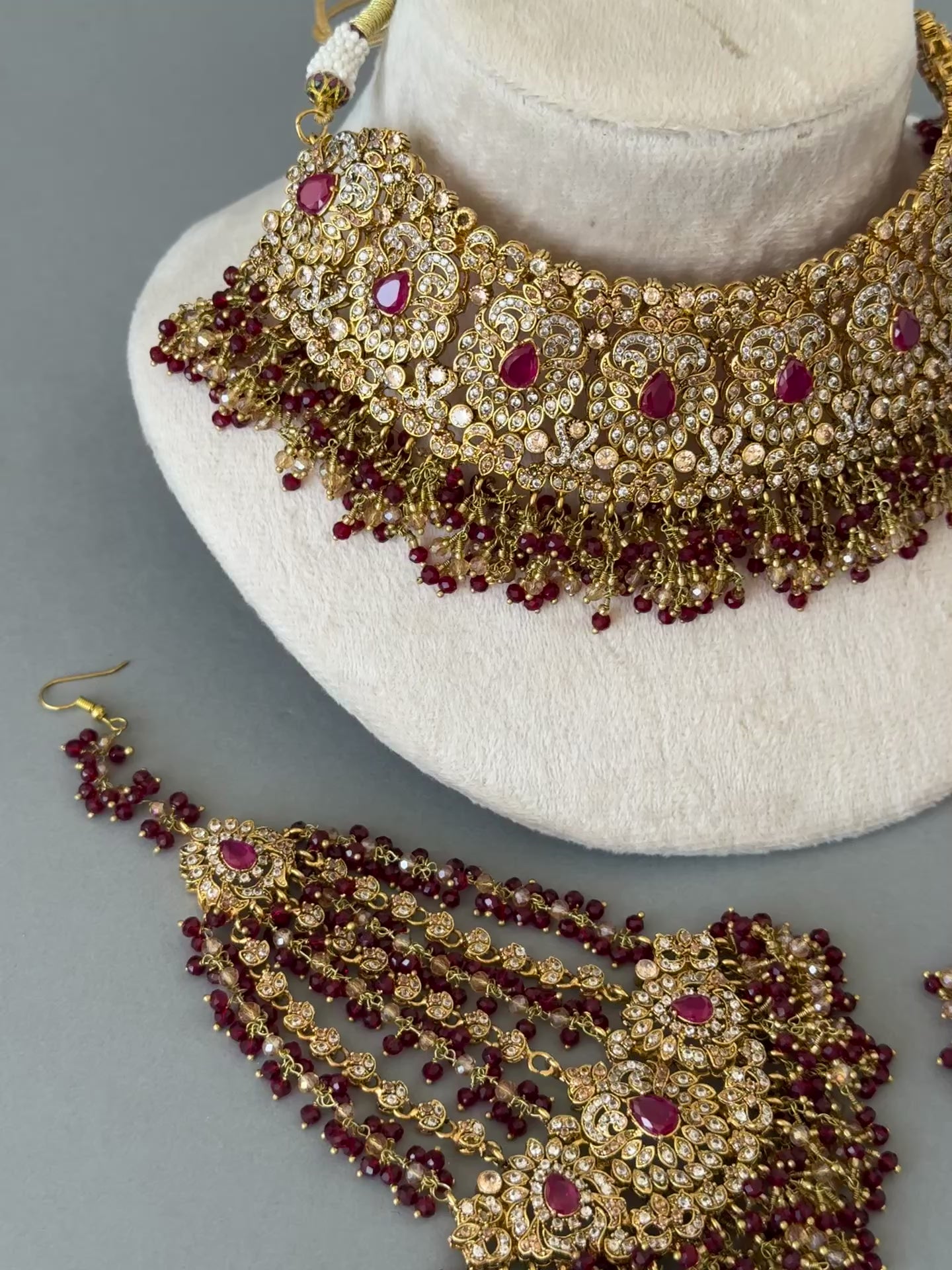 Red Collar Bridal Set
