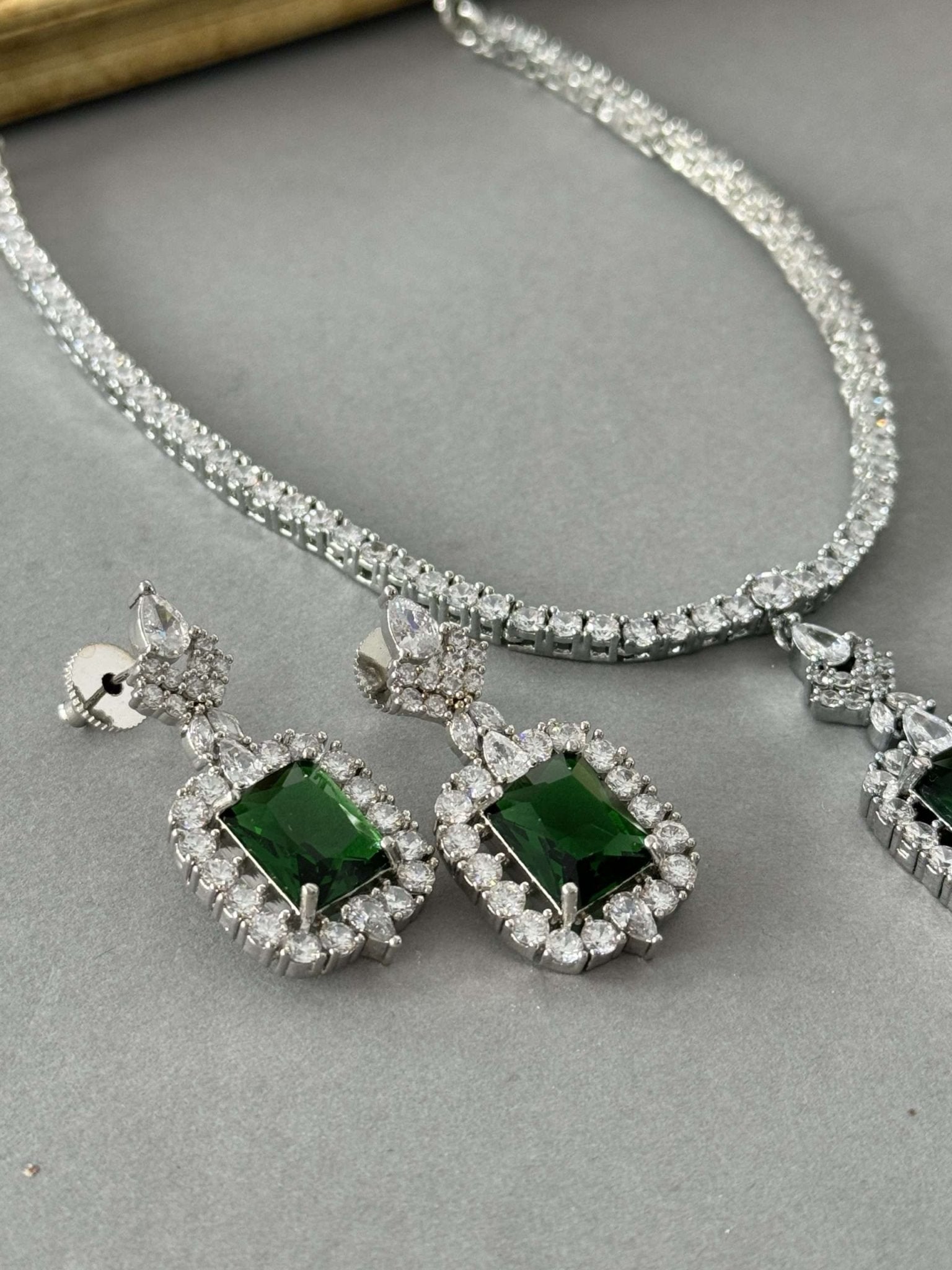Rey Sq Set – Emerald - nk collection