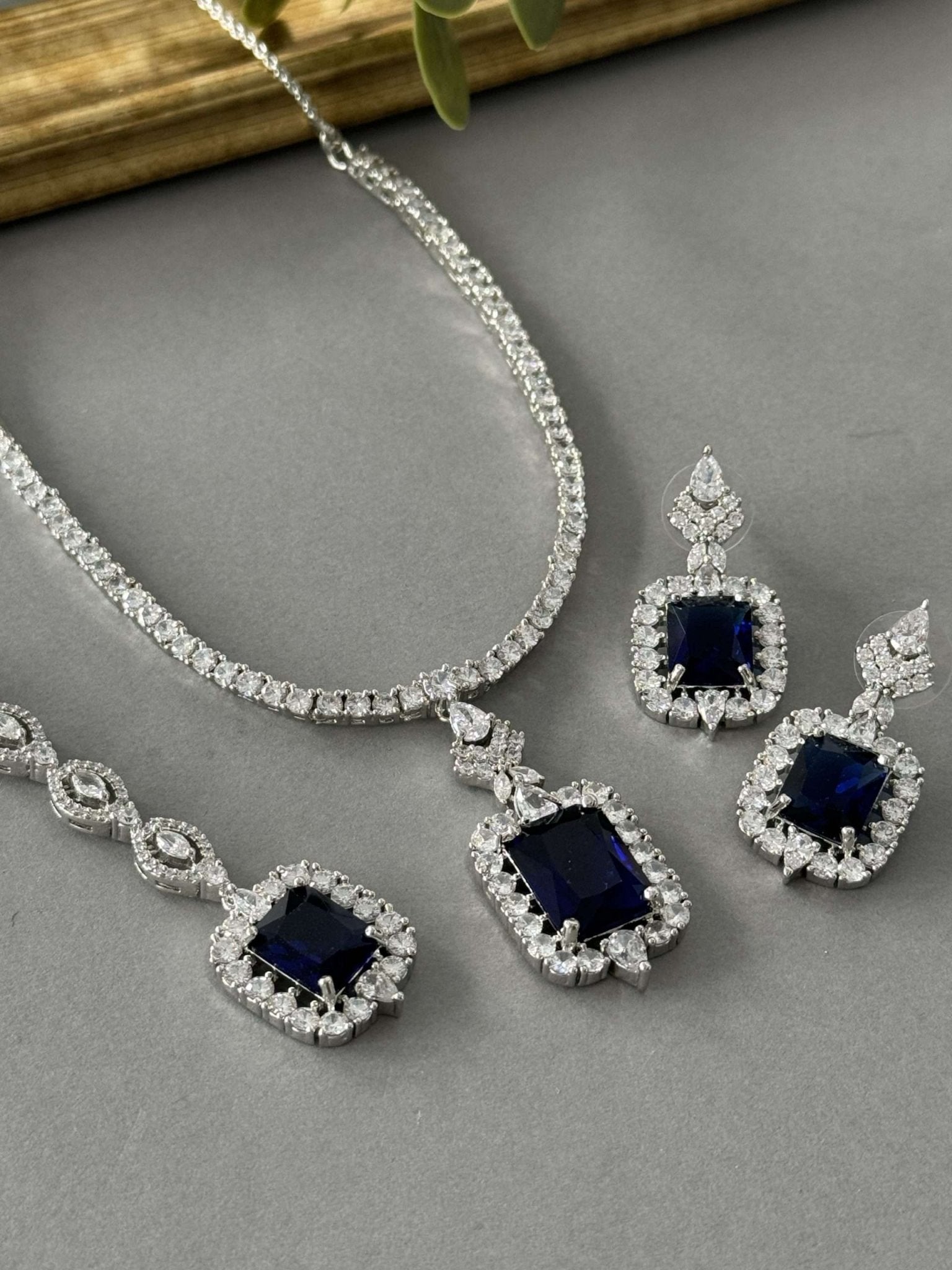 Rey Sq Set – Sapphires - nk collection