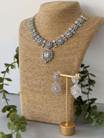 Sq Drop Necklace – Silver - nk collection