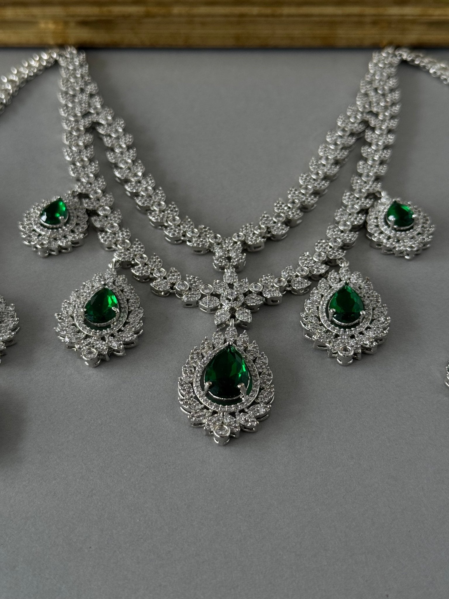 Tear Drop Emerald - nk collection