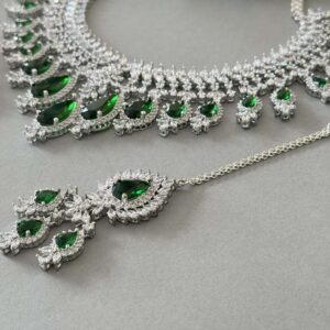 Diamond Pear Droplet – Emerald
