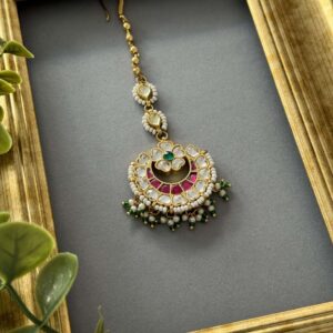 Kundan Tikka – Ruby Crescent