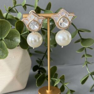 Lily Pearl Statement Earrings – MOP