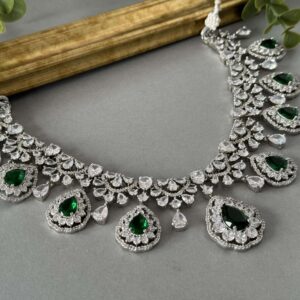 Neve Necklace Set – Emerald Green